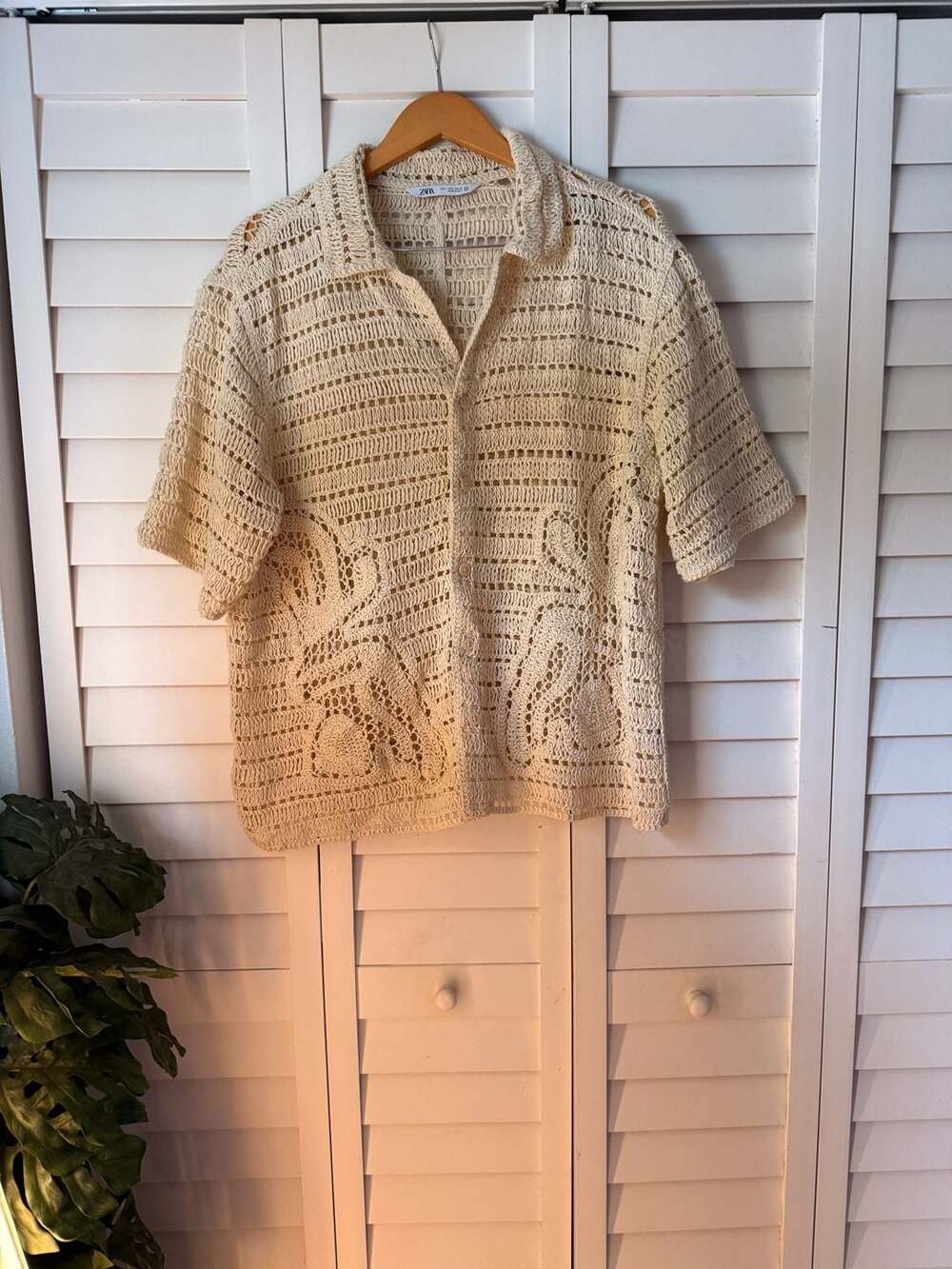 Zara Ecru Crochet Button-Down Short Sleeve Shirt